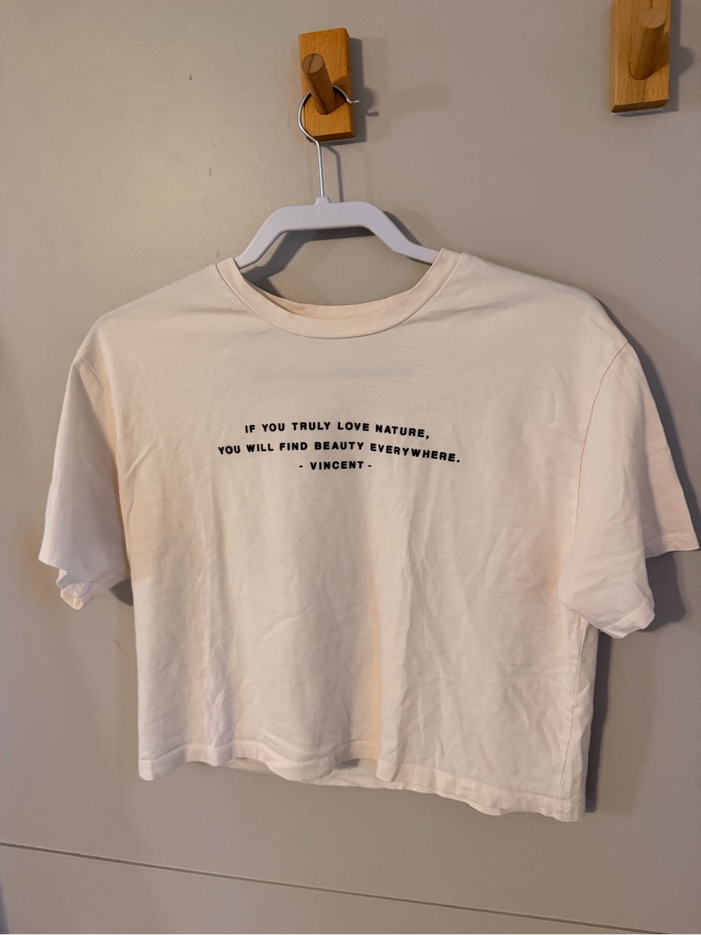 Cropped Cream Short-Sleeve Tee with Inspirational Quote